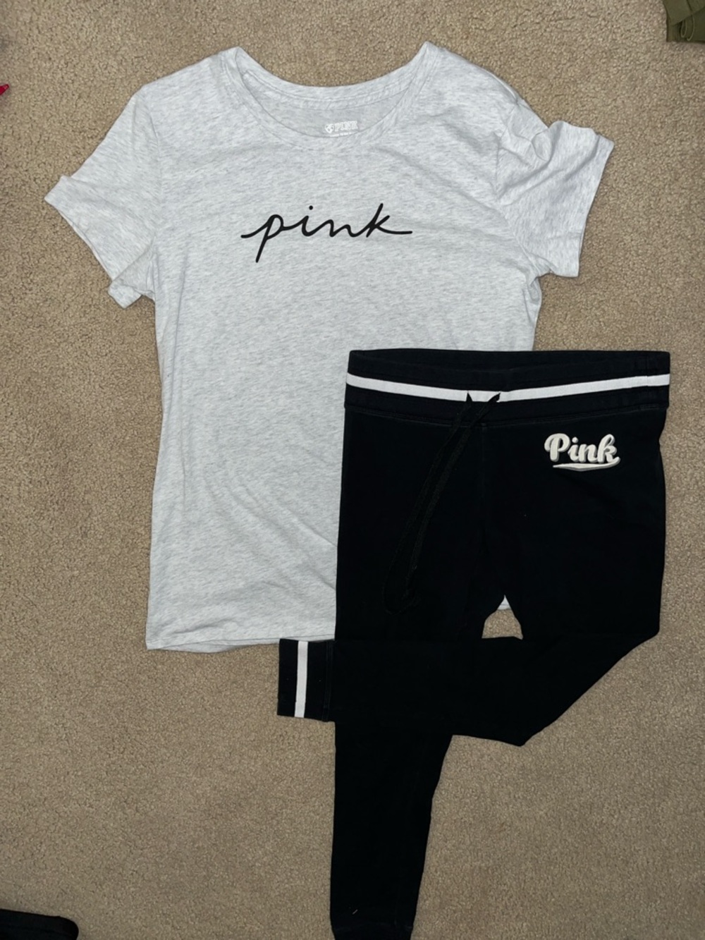 PINK Logo Tee and jogger/leggings Set - Gray & Black